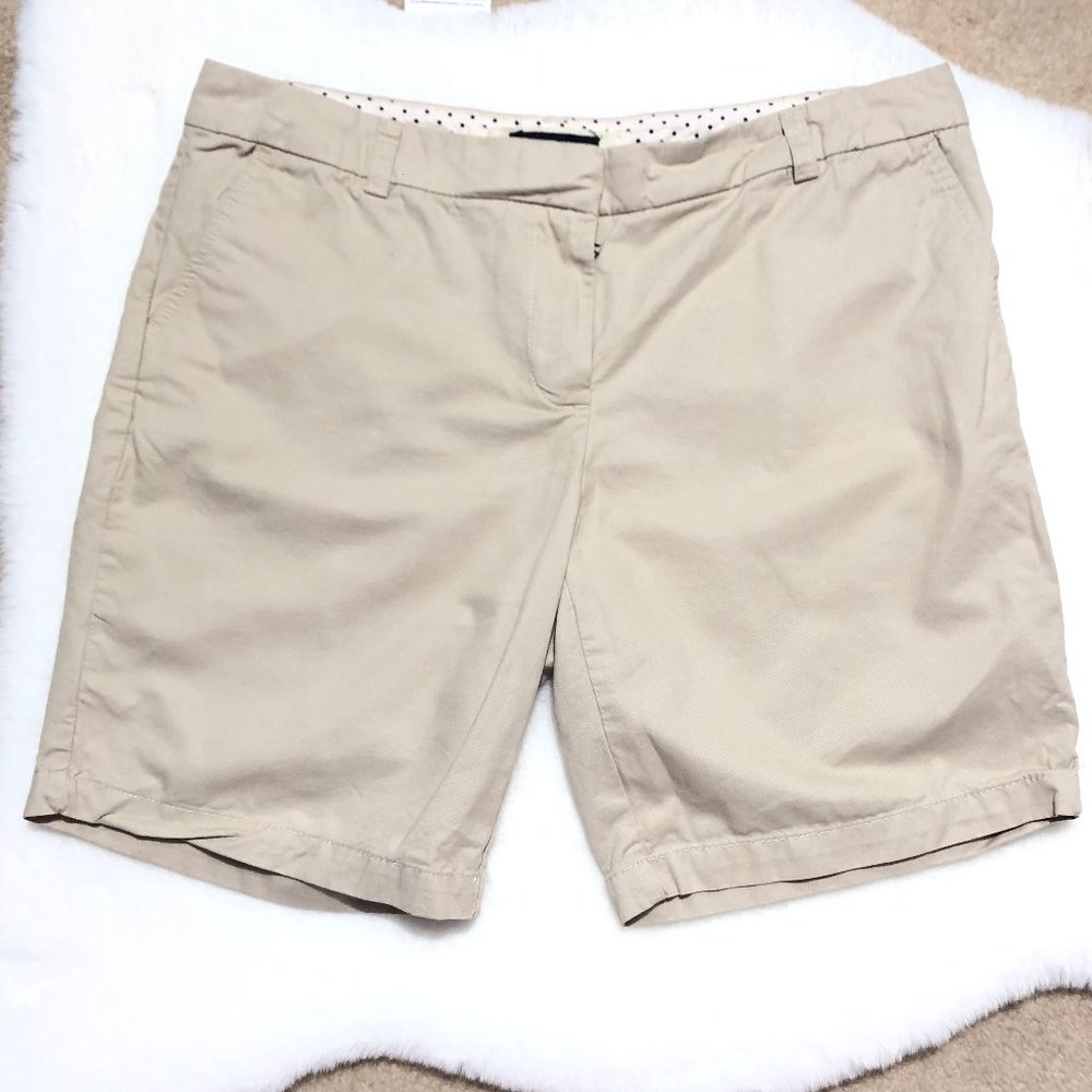 TOMMY HILFIGER CHINO KHAKI DRESS SHORT SIZE 10